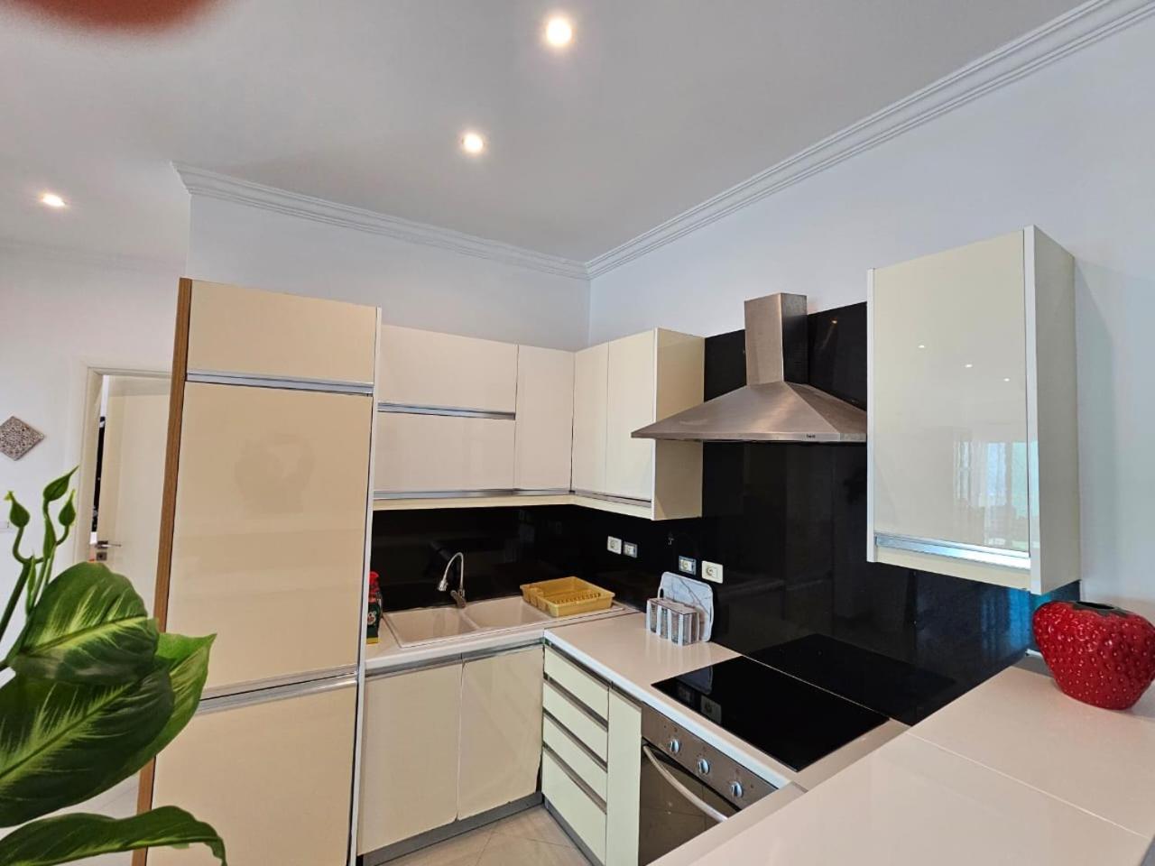 Apartamento Seaside Jon Saranda Exterior foto