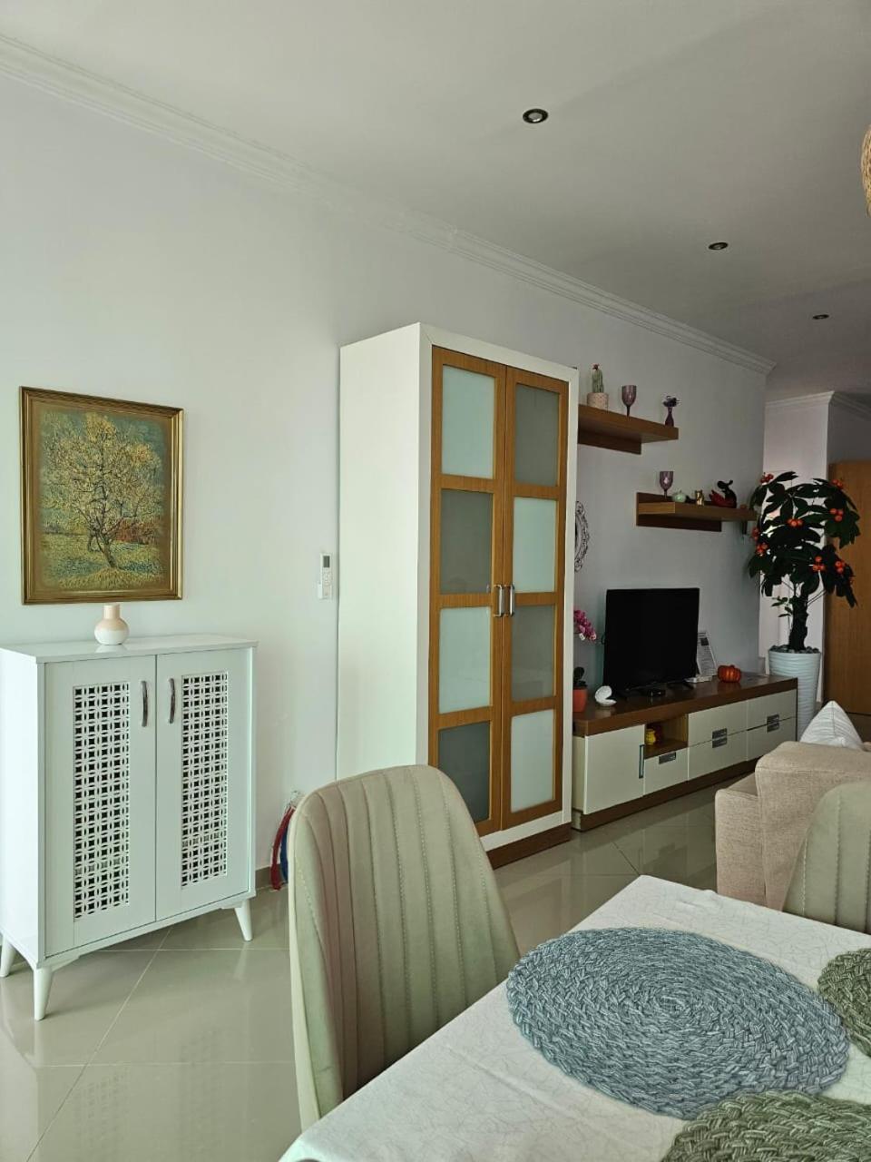 Apartamento Seaside Jon Saranda Exterior foto